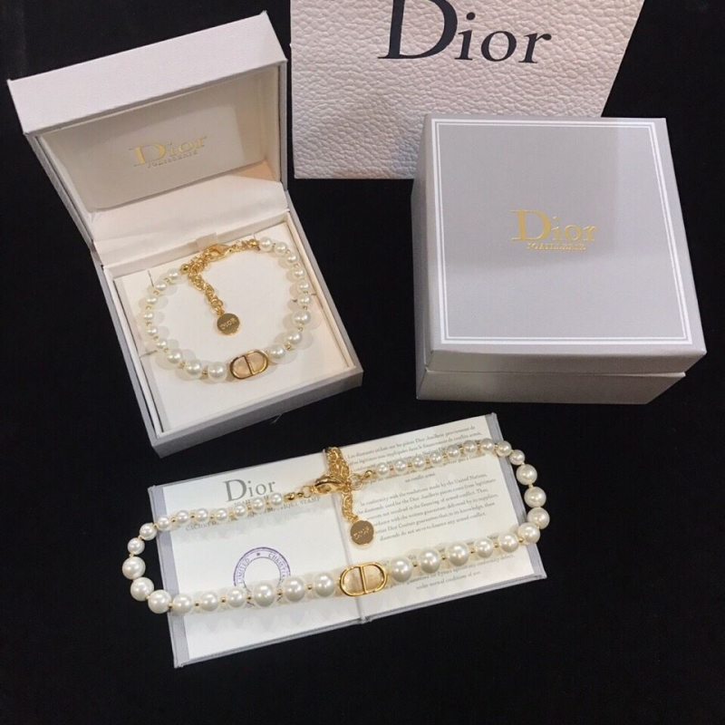 Christian Dior Necklaces